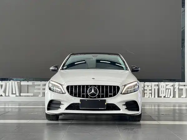 Mercedes-Benz C-Class 2022