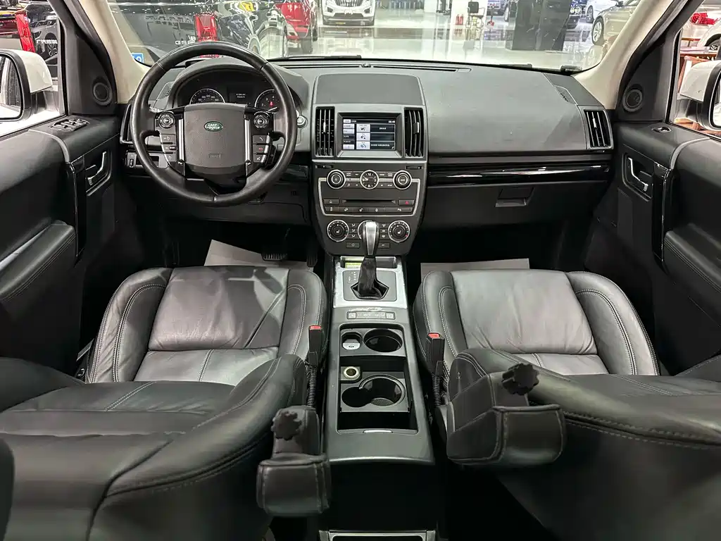 Land Rover Freelander 2 2014 — фото 9