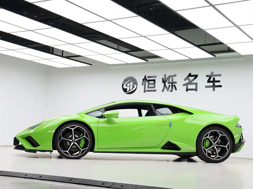 Lamborghini Huracán 2021 — фото 29