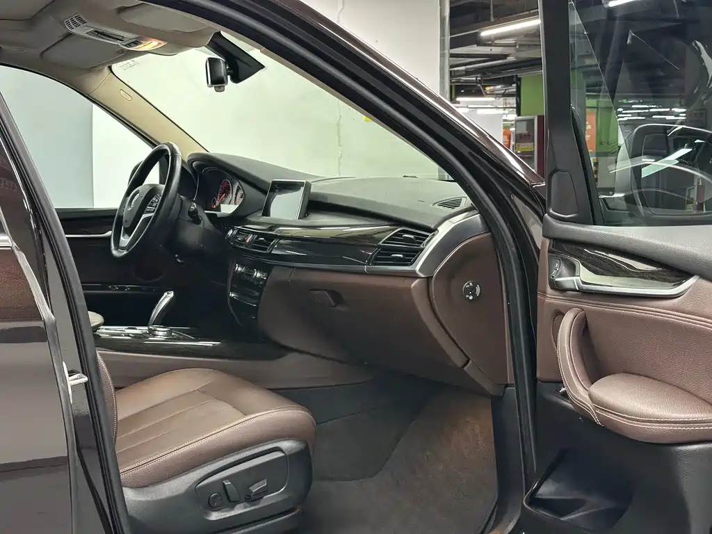 BMW X5 2015 — фото 18
