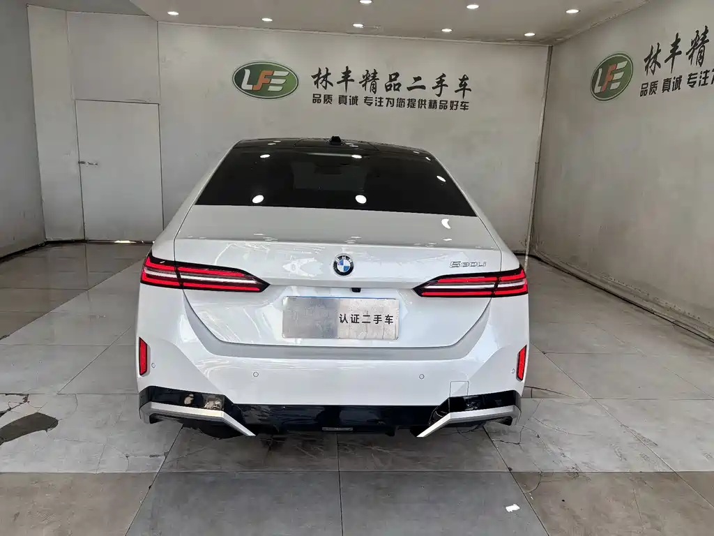 BMW 5 Series 2024