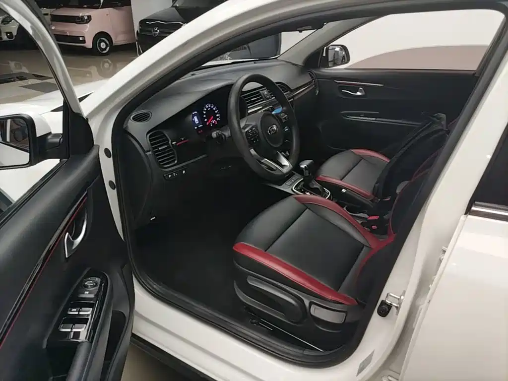 Kia KX Cross 2018 — фото 16