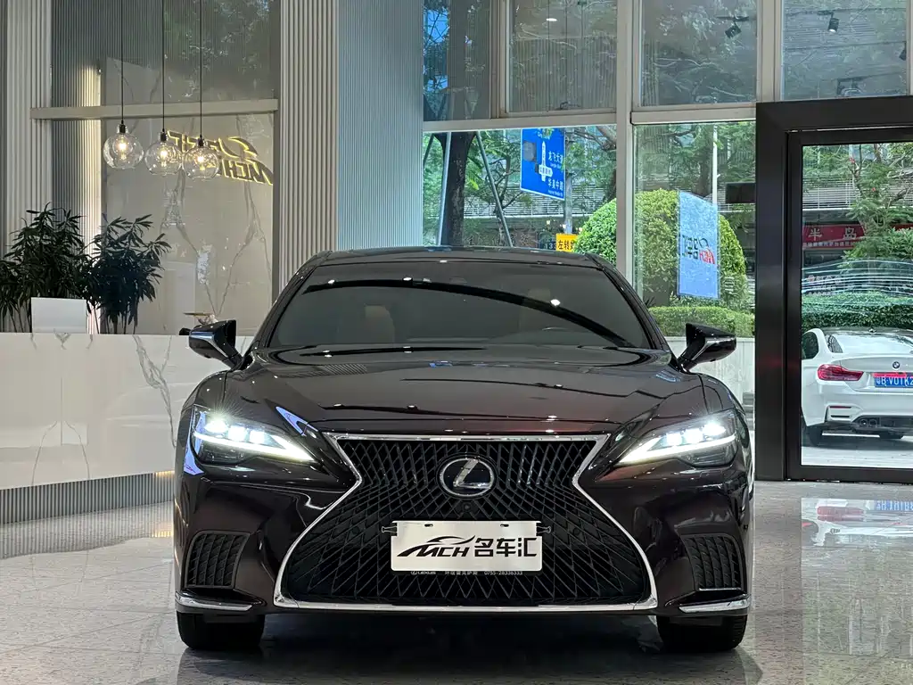 Lexus LS 2021 — фото 2