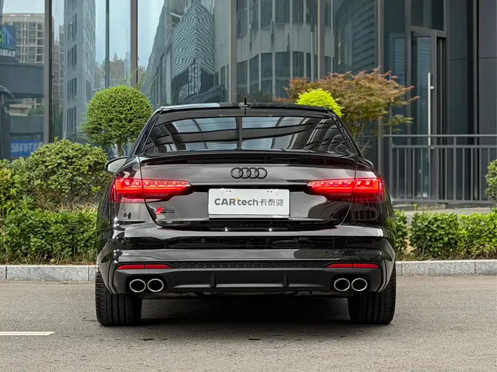 Audi S4 2024