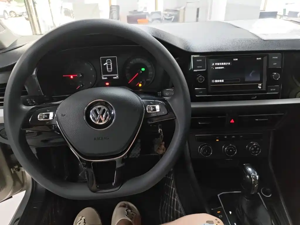 Volkswagen Lavida 2018 — фото 10