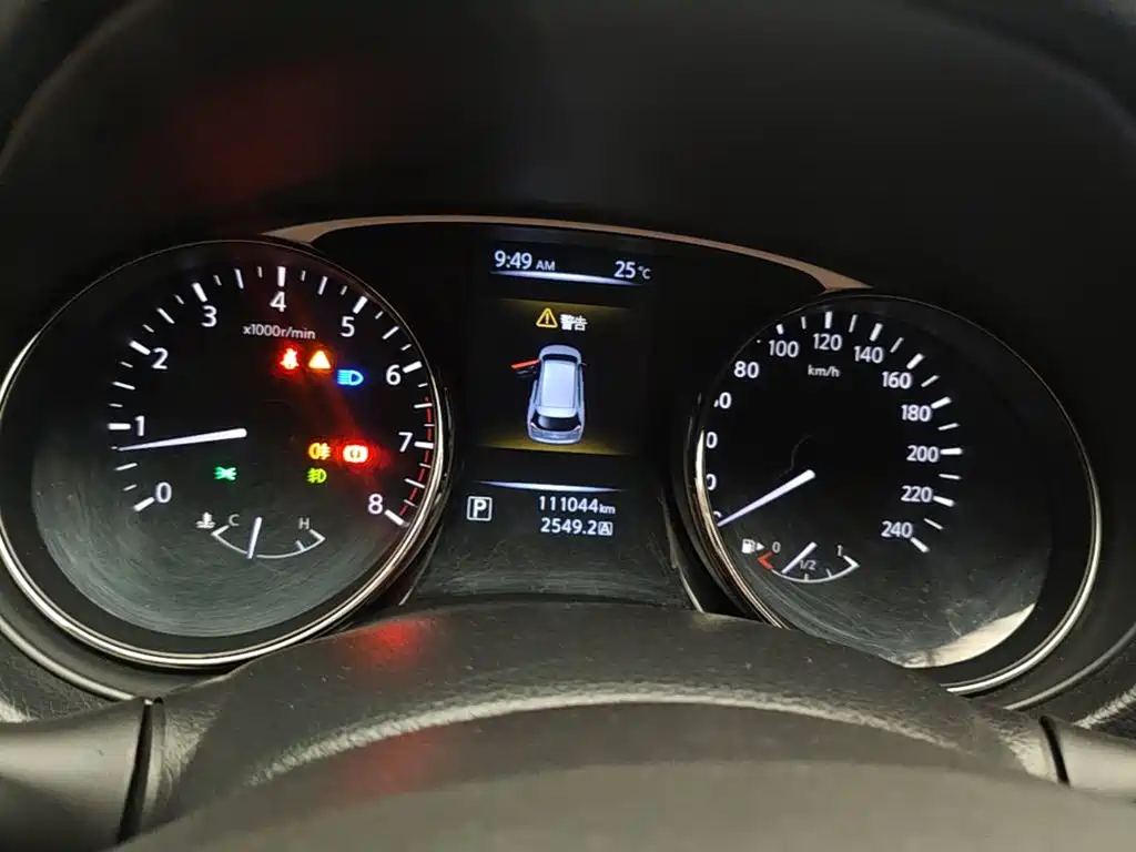 Nissan X-Trail 2015 — фото 12