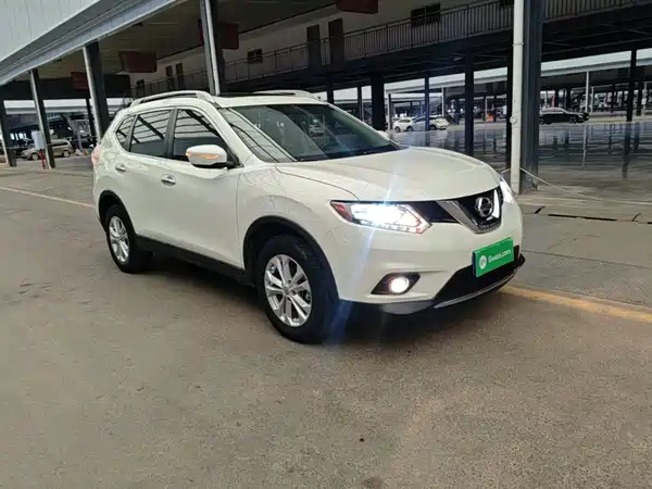 Nissan X-Trail 2015