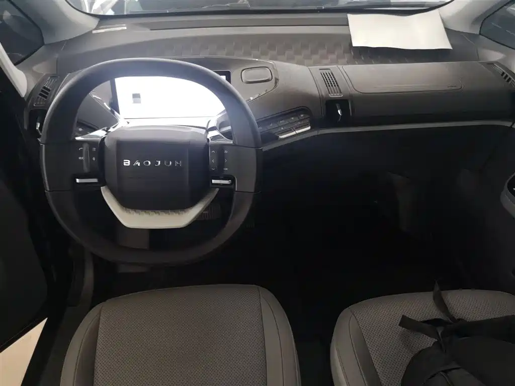 Baojun KiWi EV 2021 — фото 10