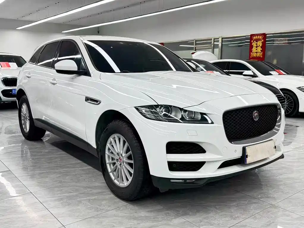 Jaguar F-PACE 2018
