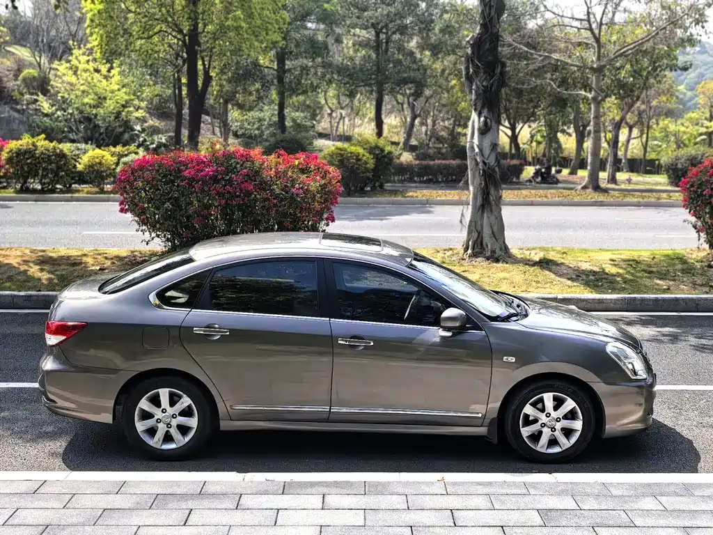 Nissan Sylphy 2010 — фото 18