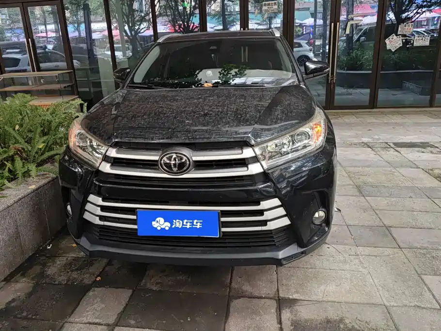 Toyota Highlander 2022