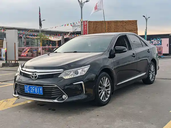Toyota Camry 2016