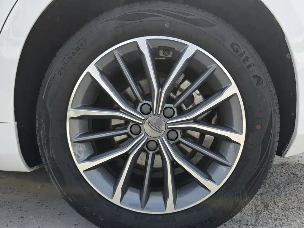 Geely Xingrui 2023 — фото 10
