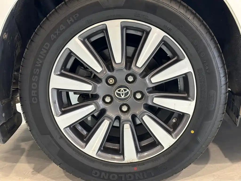 Toyota Sienna 2019 — фото 27