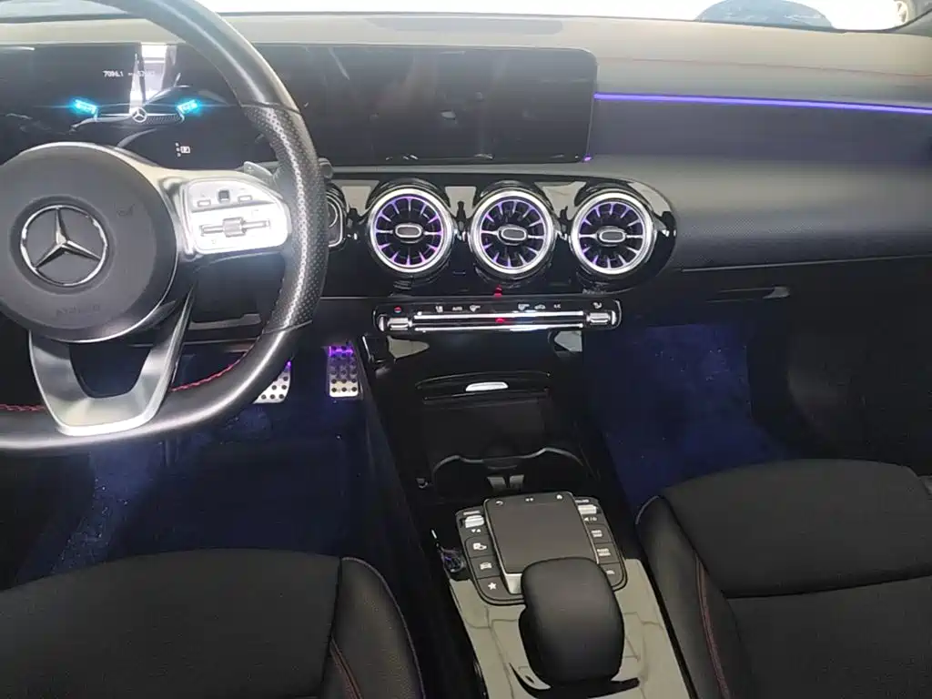 Mercedes-Benz CLA 2021 — фото 13