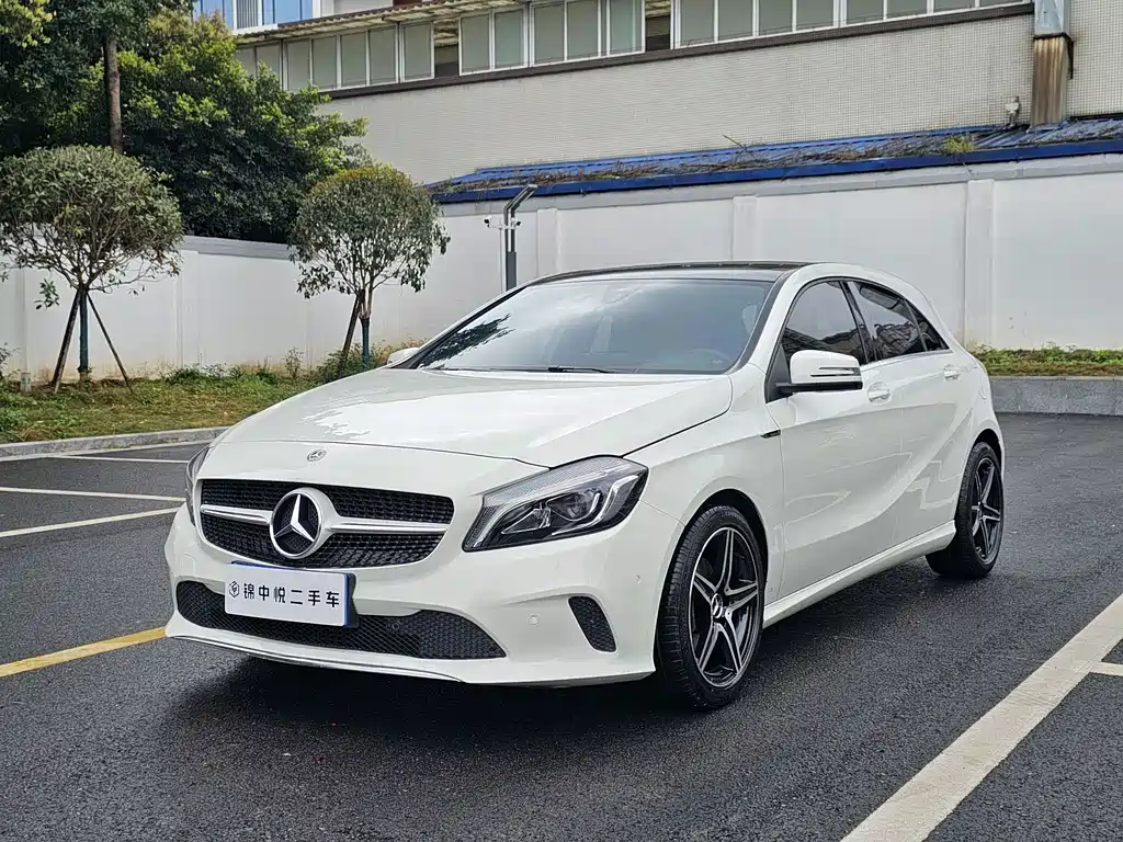 Mercedes-Benz A-Class 2018 — фото 2