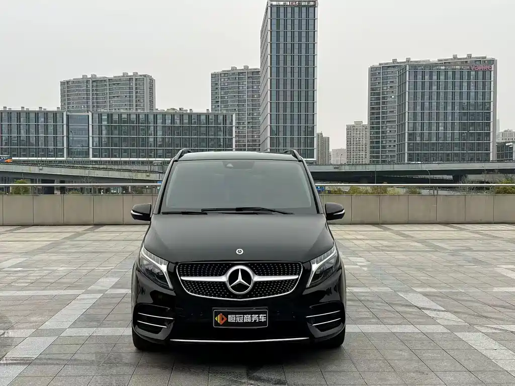 Mercedes-Benz V-Class 2023 — фото 2