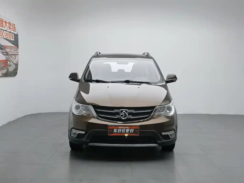 Baojun 730 2015