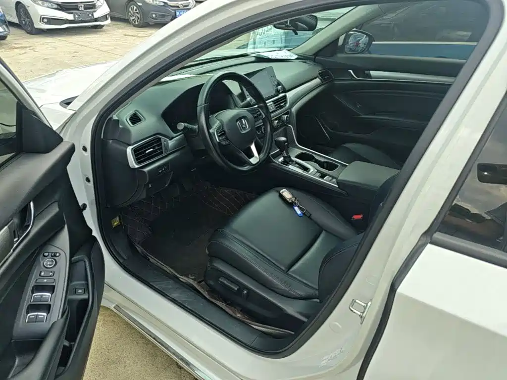Honda Accord 2021 — фото 15
