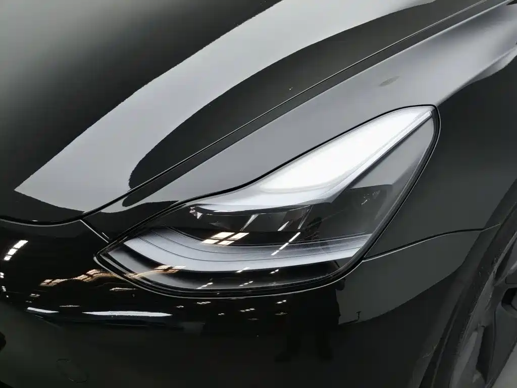 Tesla Model 3 2022 — фото 7