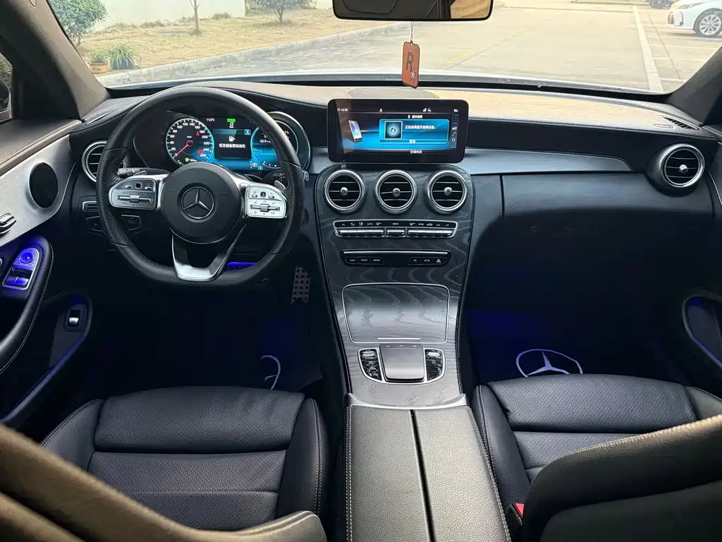 Mercedes-Benz C-Class 2020 — фото 7