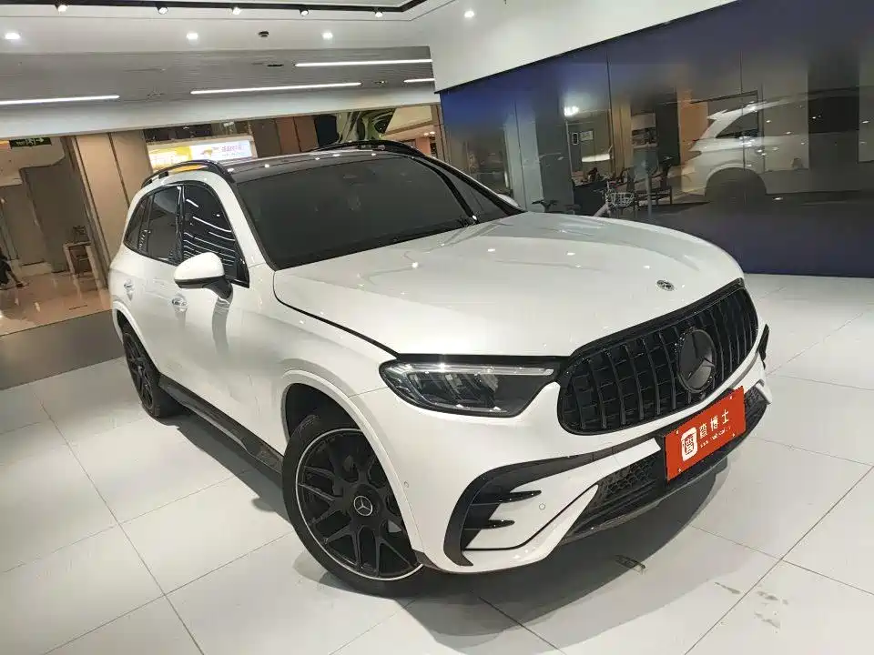 Mercedes-Benz GLC 2023 — фото 1