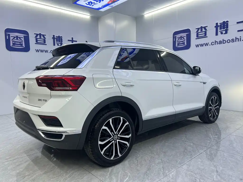 Volkswagen T-Roc 2023 — фото 17