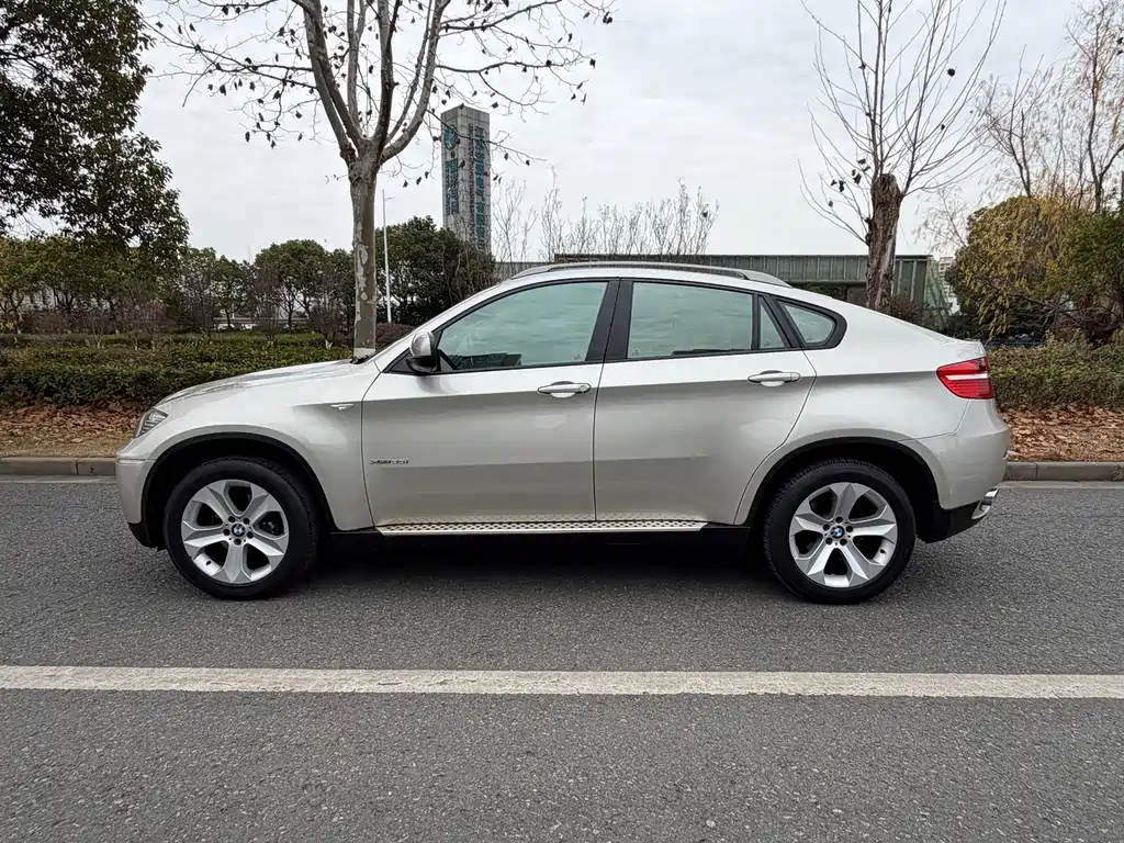 BMW X6 2011 — фото 22