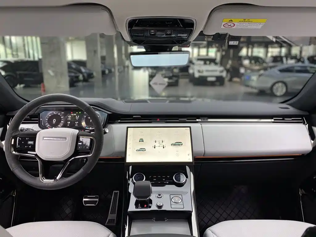 Land Rover Range Rover Sport 2023 — фото 11