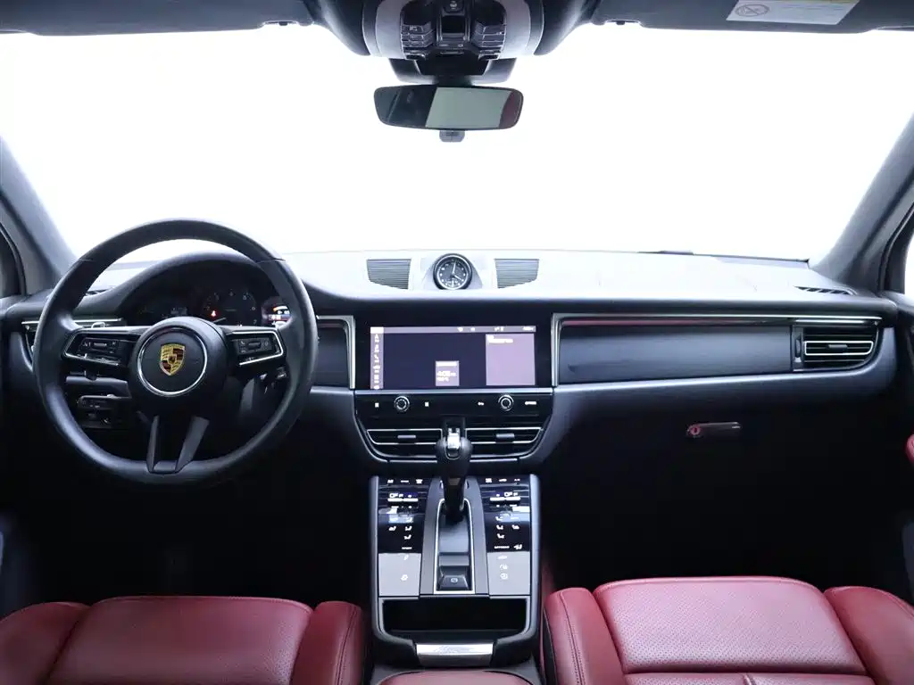 Porsche Macan 2023 — фото 15