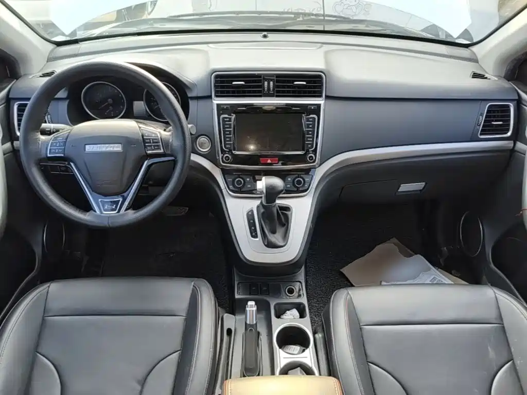 Haval M6 2019 — фото 10