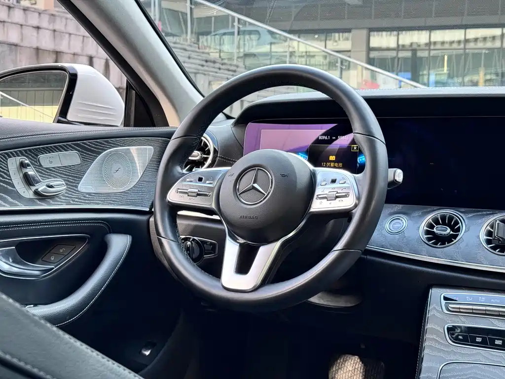 Mercedes-Benz CLS 2021 — фото 10