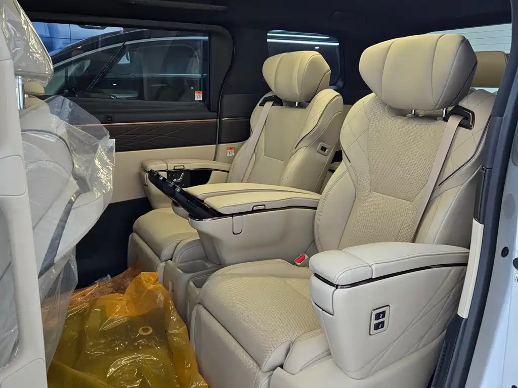 Toyota Vellfire — фото 19