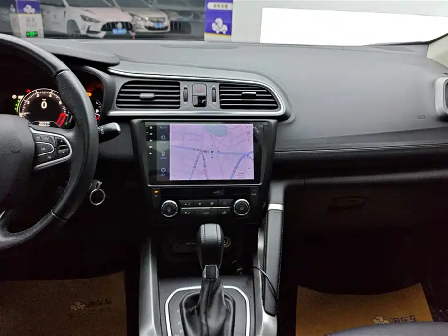 Renault Kadjar 2017 — фото 13
