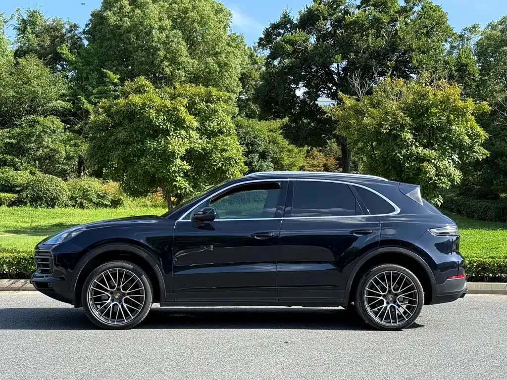 Porsche Cayenne 2022 — фото 10