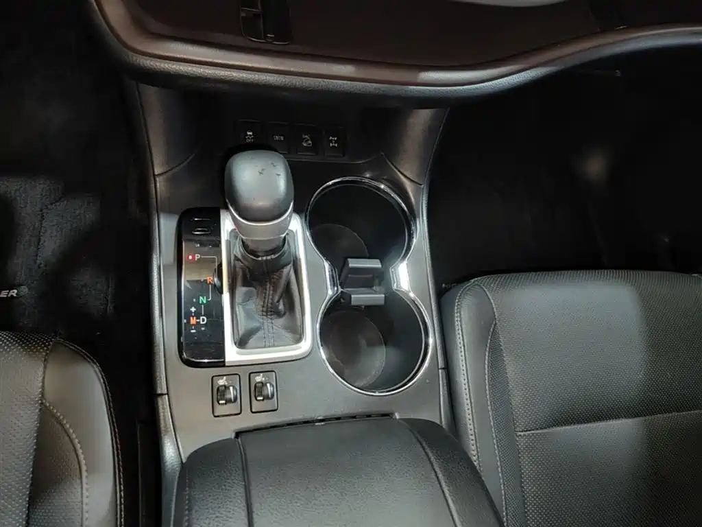 Toyota Highlander 2016 — фото 14