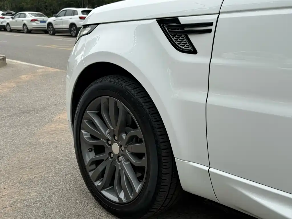 Land Rover Sport 2015 — фото 11
