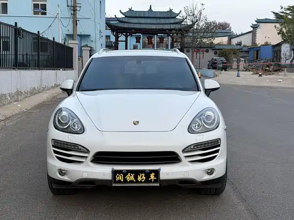 Porsche Cayenne 2014