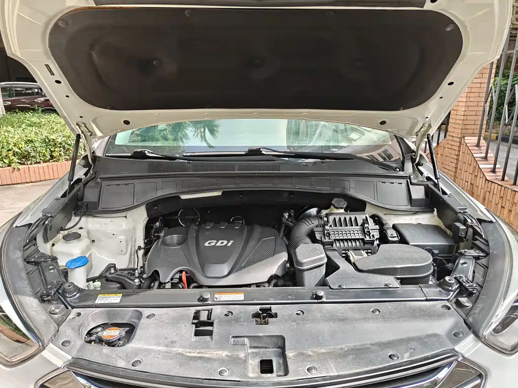 Hyundai Santa Fe 2015 — фото 34