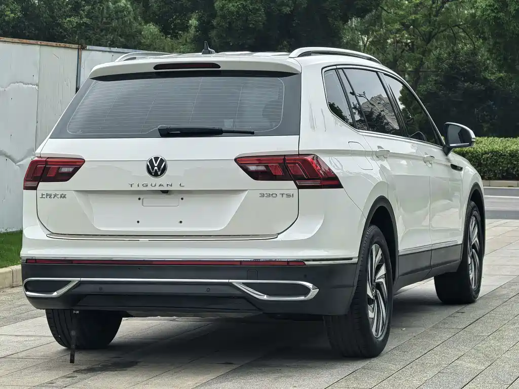 Volkswagen Tiguan L 2022 — фото 4