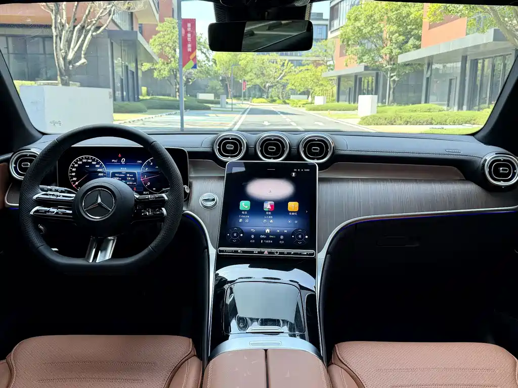Mercedes-Benz GLC 2025