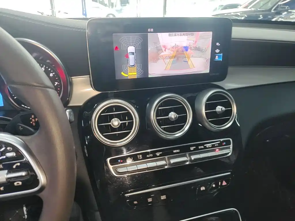 Mercedes-Benz GLC 2020 — фото 13