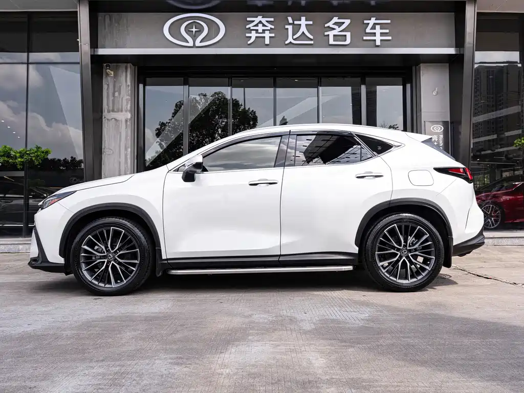 Lexus NX 2022 — фото 4