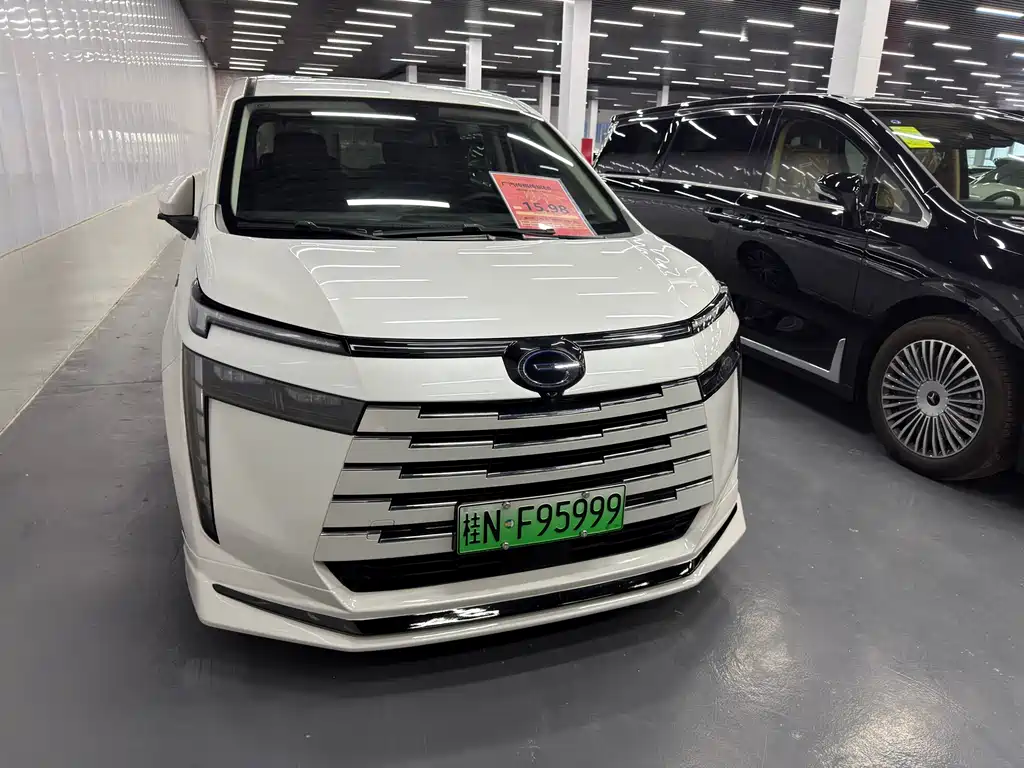 GAC Motor E8 PHEV 2025 — фото 3