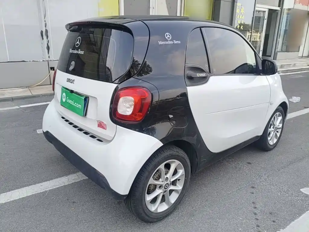 smart fortwo 2016 — фото 7