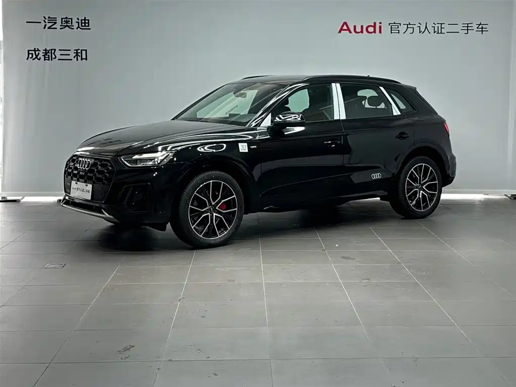 Audi Q5L 2024 — фото 1
