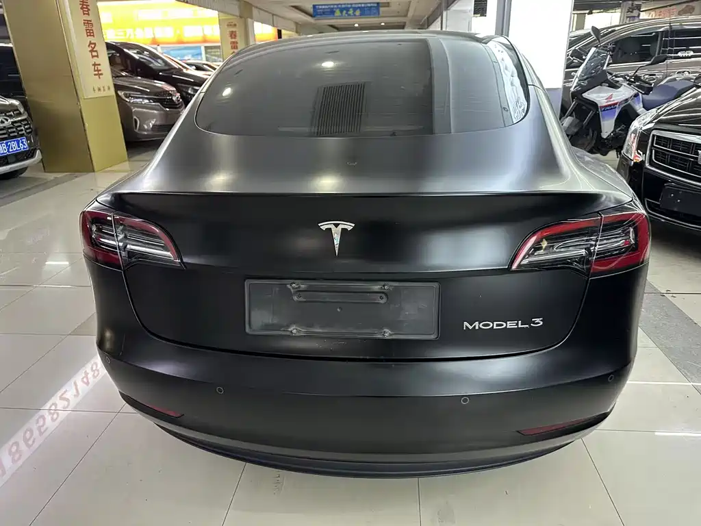 Tesla Model 3 2023 — фото 11