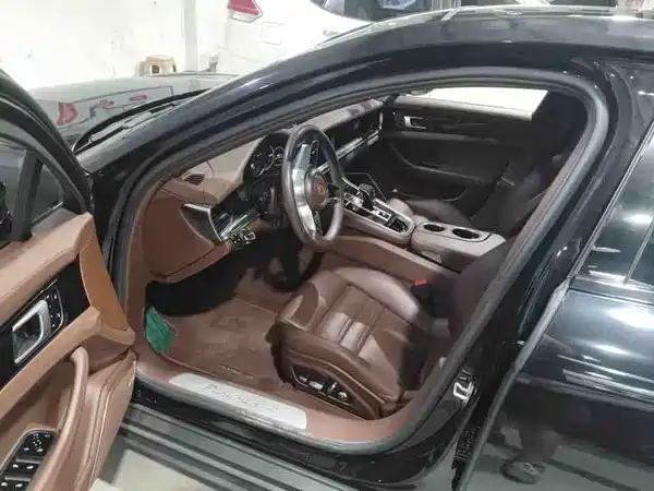 Porsche Panamera 2018