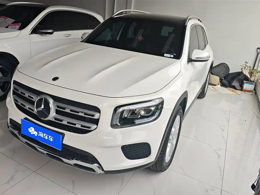 Mercedes-Benz GLB 2022 — фото 1