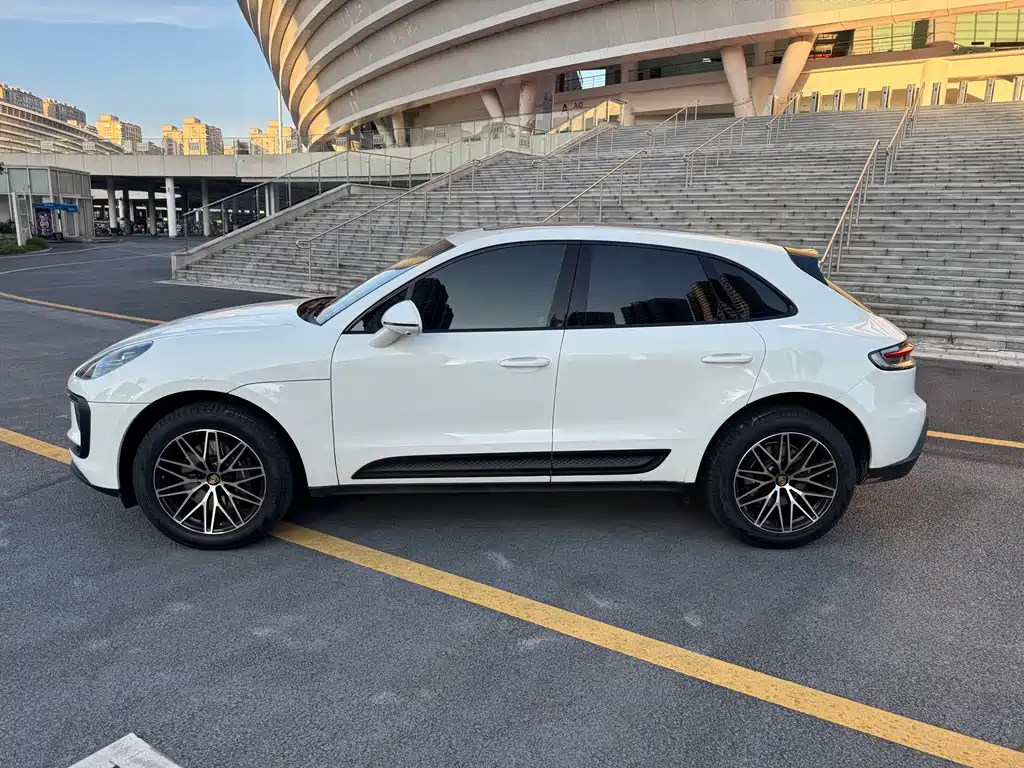 Porsche Macan 2024